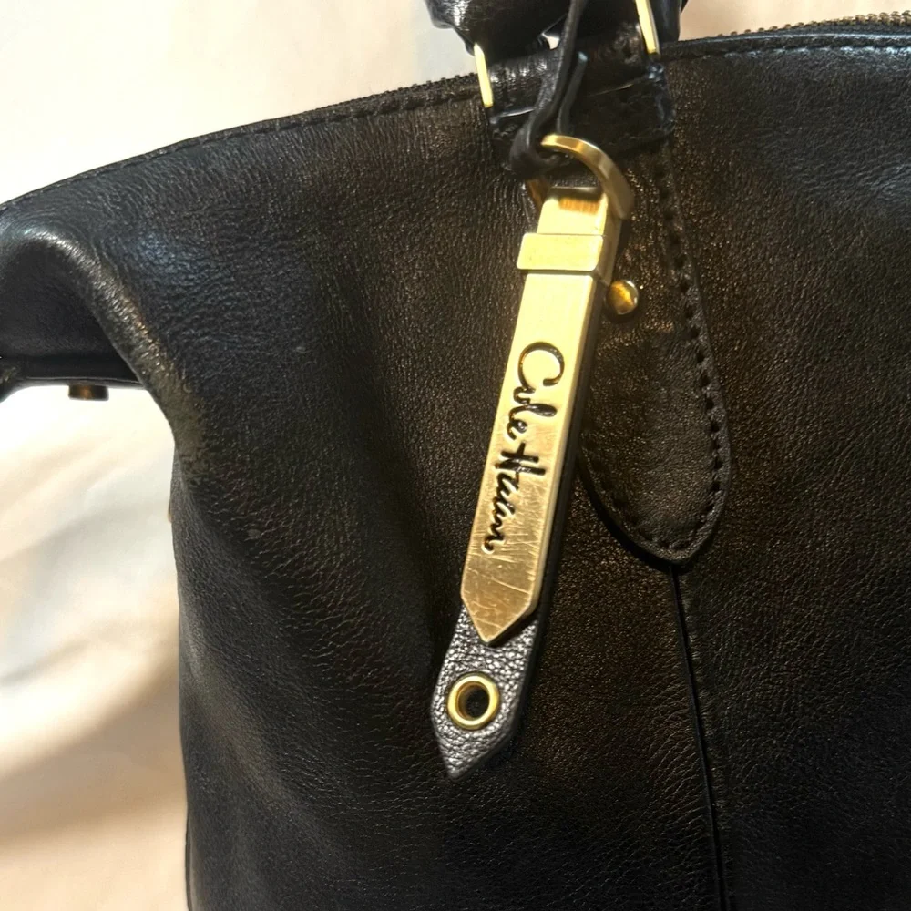 COLE HAAN Vintage Black Leather Medium Sized Handbag - Picture 5 of 10